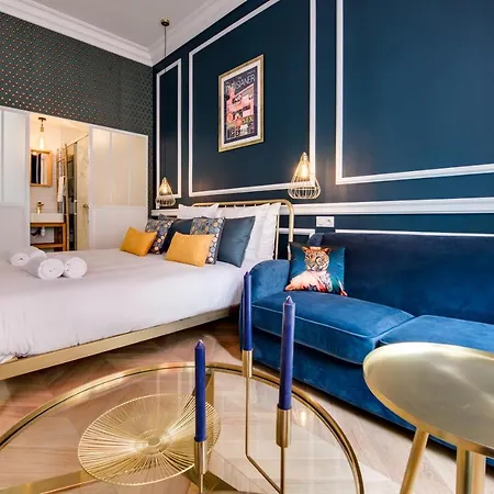 The Blue Elysee Apartment *