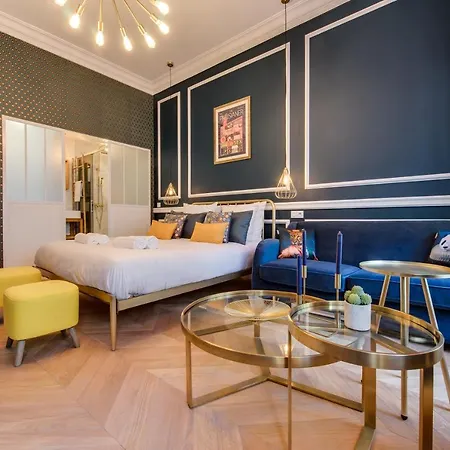 The Blue Elysee Apartment *